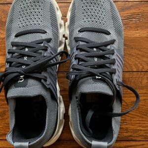 ON Cloudswift Helion Running Athletic Blue Sneakers - Women's size 8